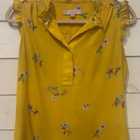LOFT Deep Yellow Ruffled Sleeveless Blouse in size XS
Great Condition! - Picture 2 of 12